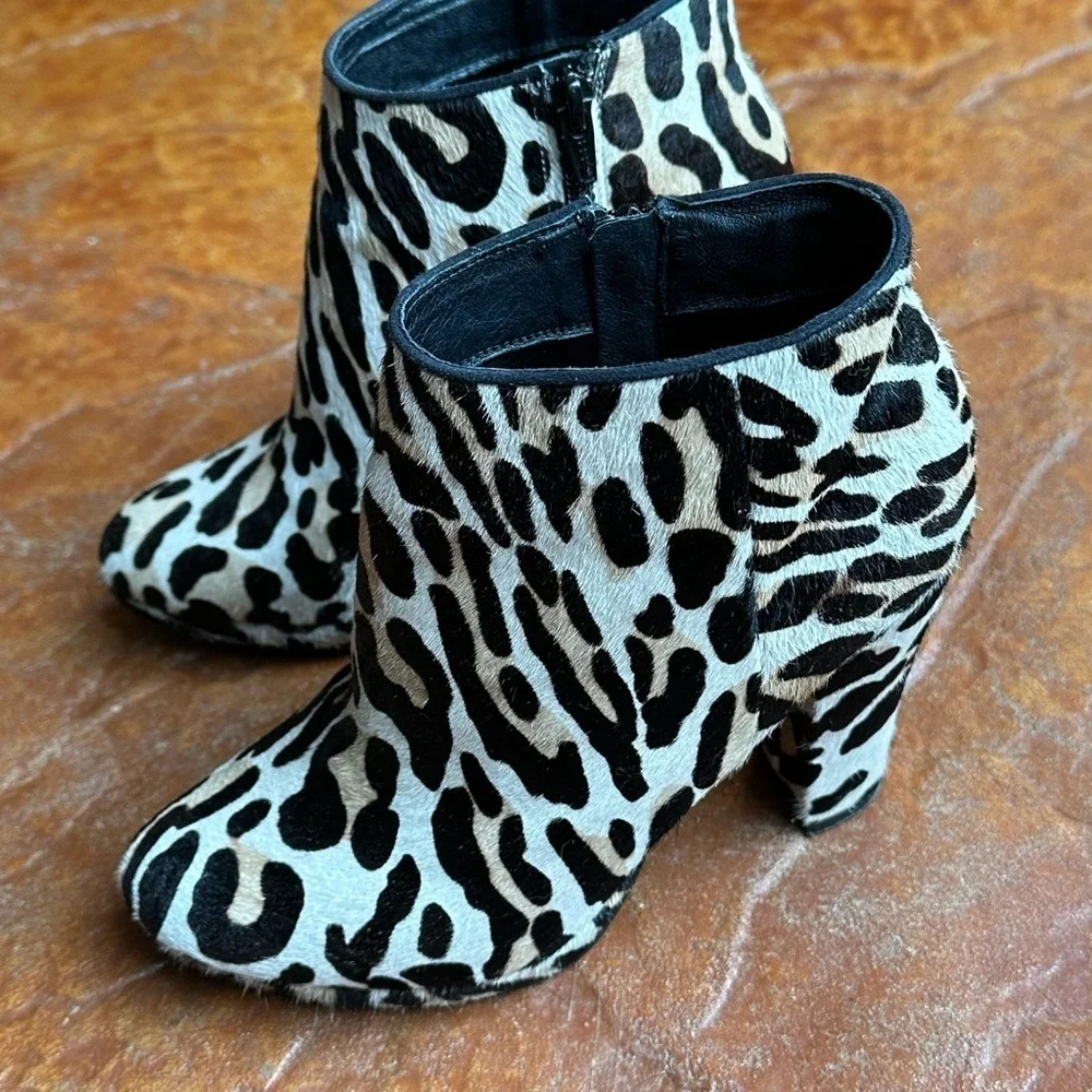 Aldo Chic Leopard Print Calf Hair Leather Heeled Ankle Boots Sz 7M